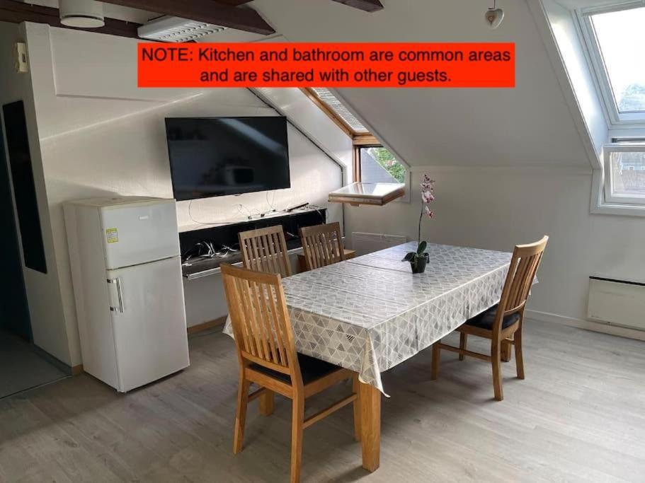 Lillehammer Guest House With Common Bath And Kitchen Bagian luar foto